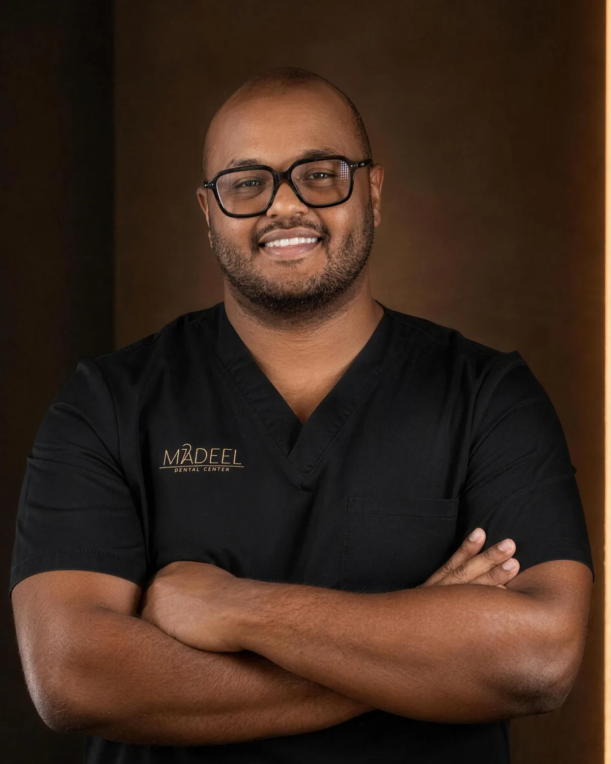 Dr. Ahmed Tarig Zaki Abdelhameid, Oral Surgery & Implant Dentistry, at Madeel Dental Center